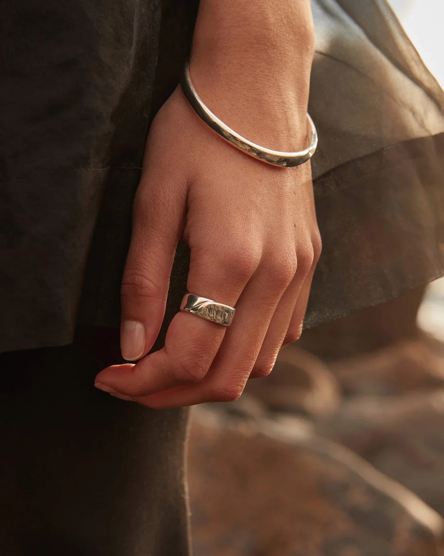 FOLD BANGLE